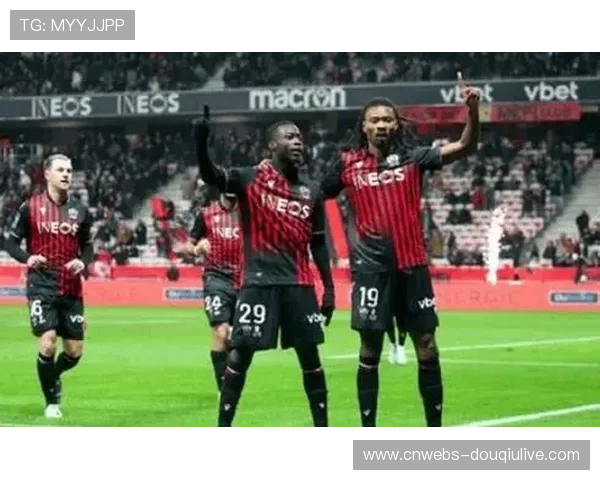 梅斯2-0完胜昂热，保级关键战主队凭借高效反击终结连败